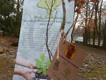 Uroczyste otwarcie obchodów 100lecia Województwa Łódzkiego - 100 drzew dla 100 szkół, archiwum ZPKWŁ 